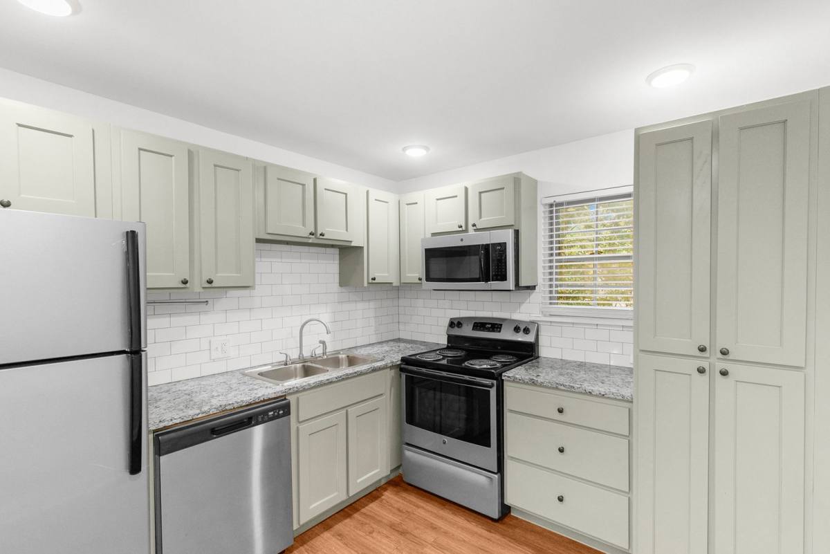 Apartment for rent at 4416-4420 5th Ave S, Birmingham, AL 35222