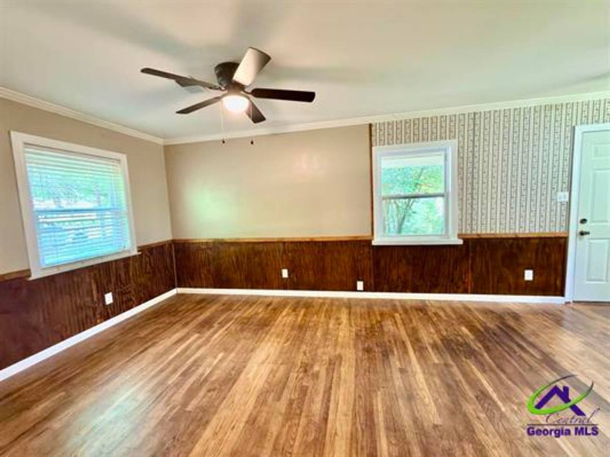 House for rent at 111 Marilyn Dr, Warner Robins, GA 31093