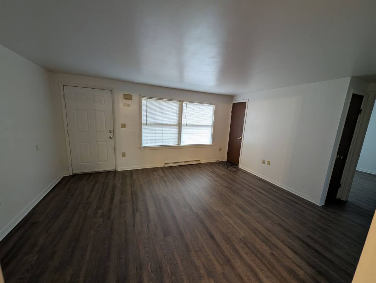Apartment for rent at 2108 - 2110 Hollingsworth St, New Kensington, PA 15068
