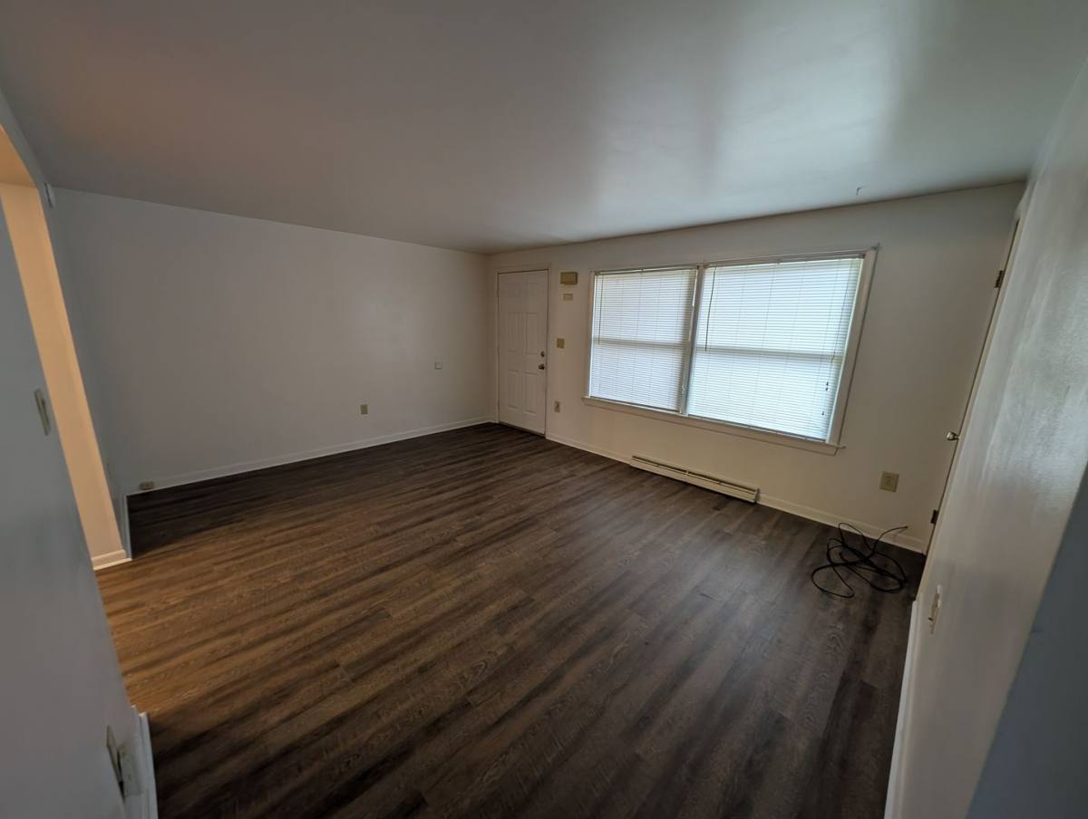 Apartment for rent at 2108 - 2110 Hollingsworth St, New Kensington, PA 15068