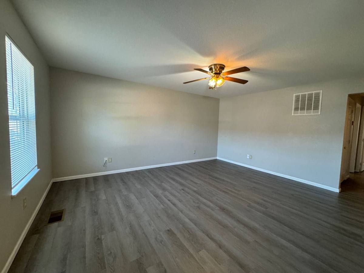 Apartment for rent at 420 Britt Lane, Rogersville, MO 65742
