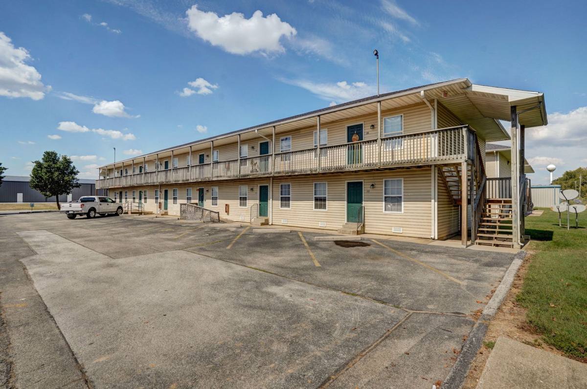Apartment for rent at 420 Britt Lane, Rogersville, MO 65742
