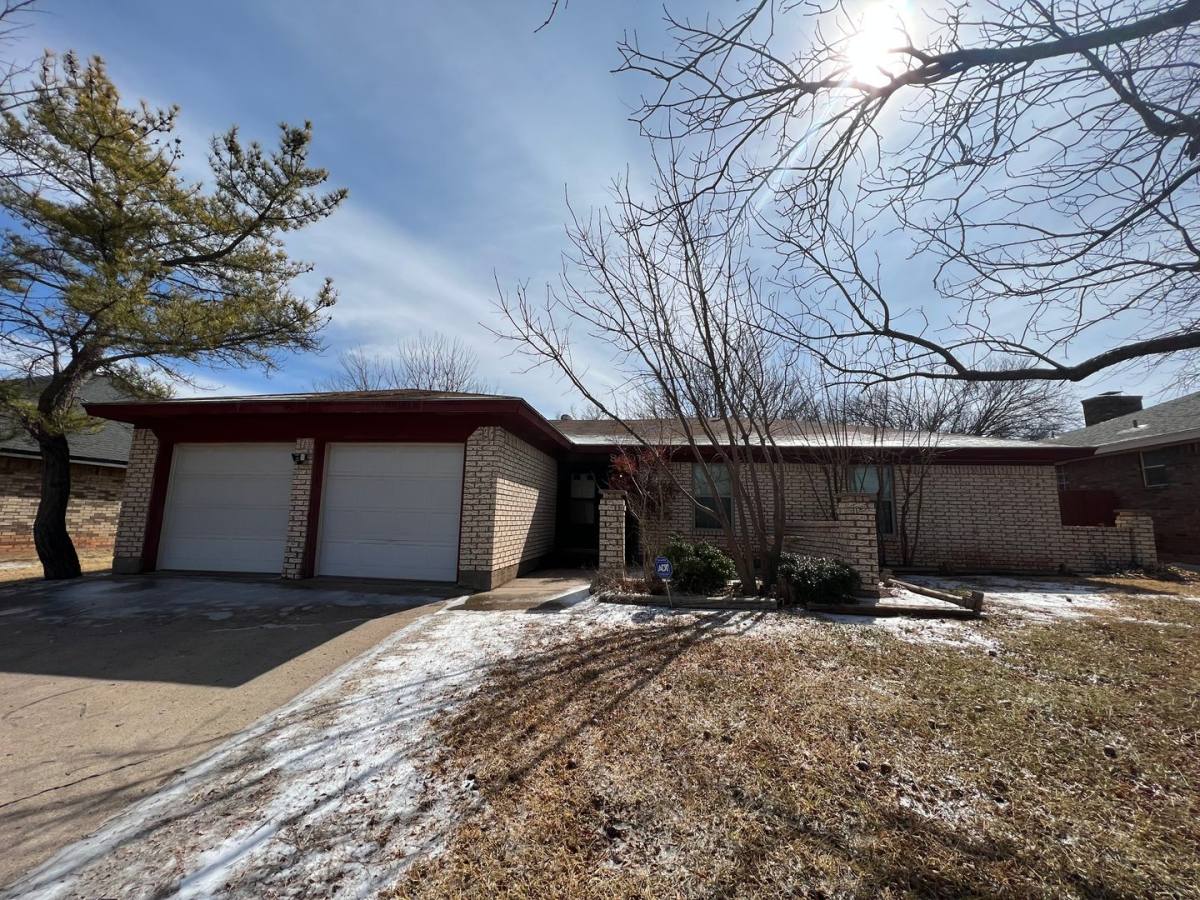 House for rent at 8001 Weehunt Court, Abilene, TX 79606
