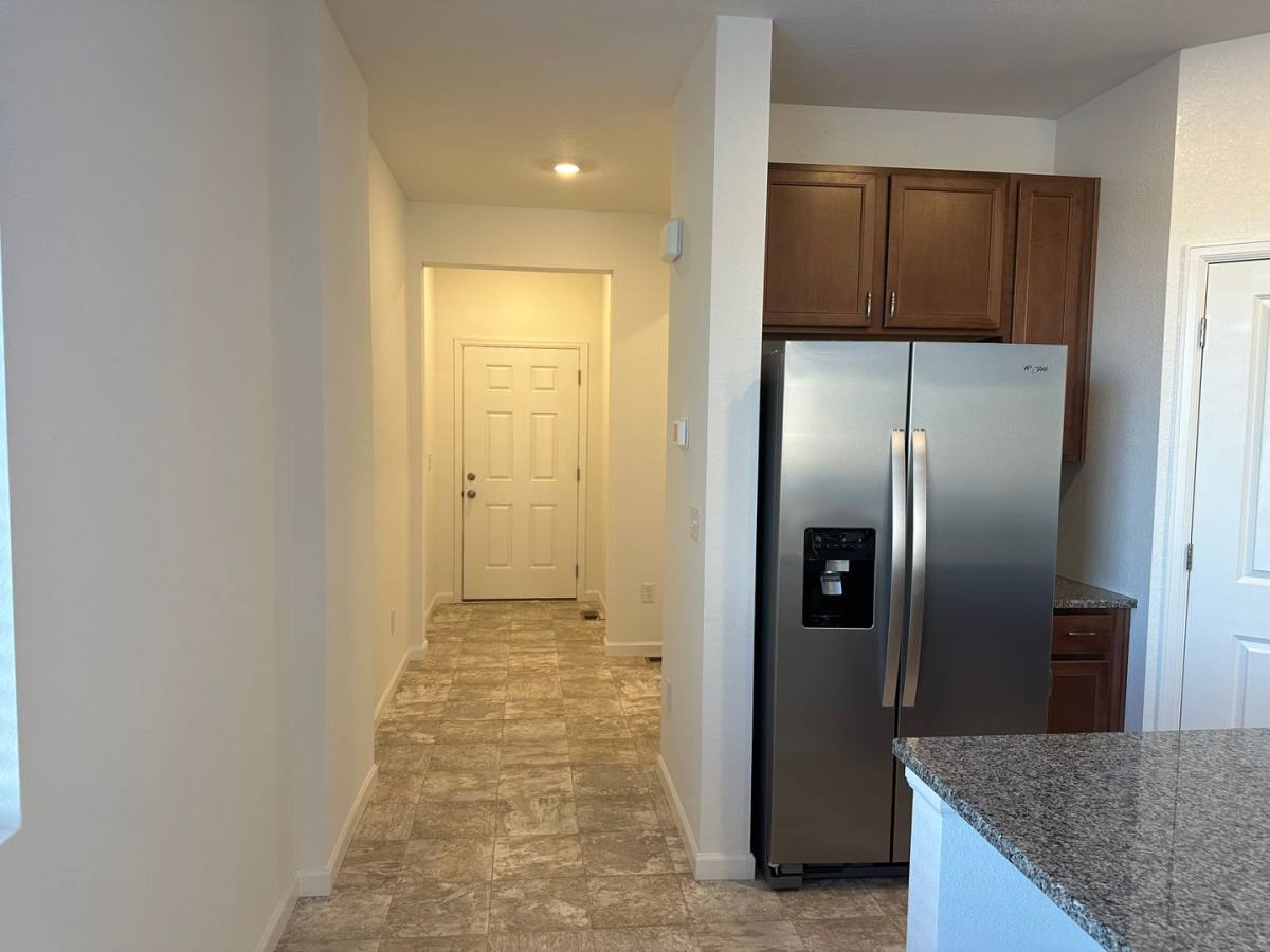 House for rent at 2916 S Flat Circle, Longmont, CO 80503