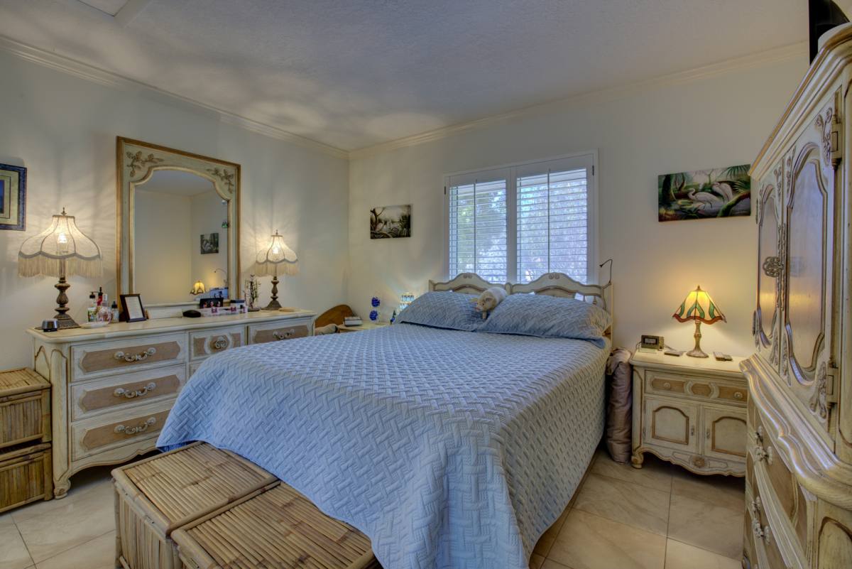 Apartment for rent at 125 Airport Ave E, Venice, FL 34285