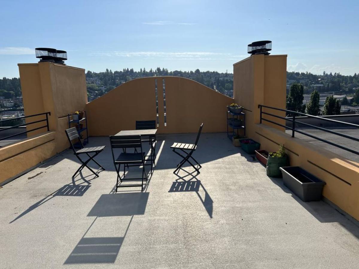 Apartment for rent at 3425 14th Ave W, Seattle, WA 98119
