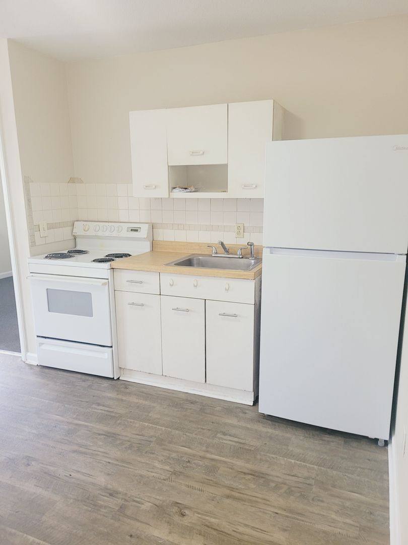 Apartment for rent at 284 Farmers Mountain Rd, Gretna, VA 24557