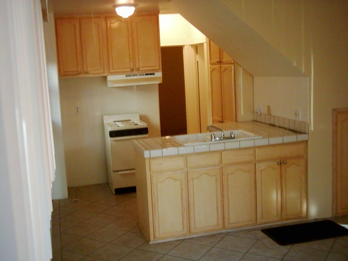 House for rent at 1154 Cedar, Long Beach, CA 90813