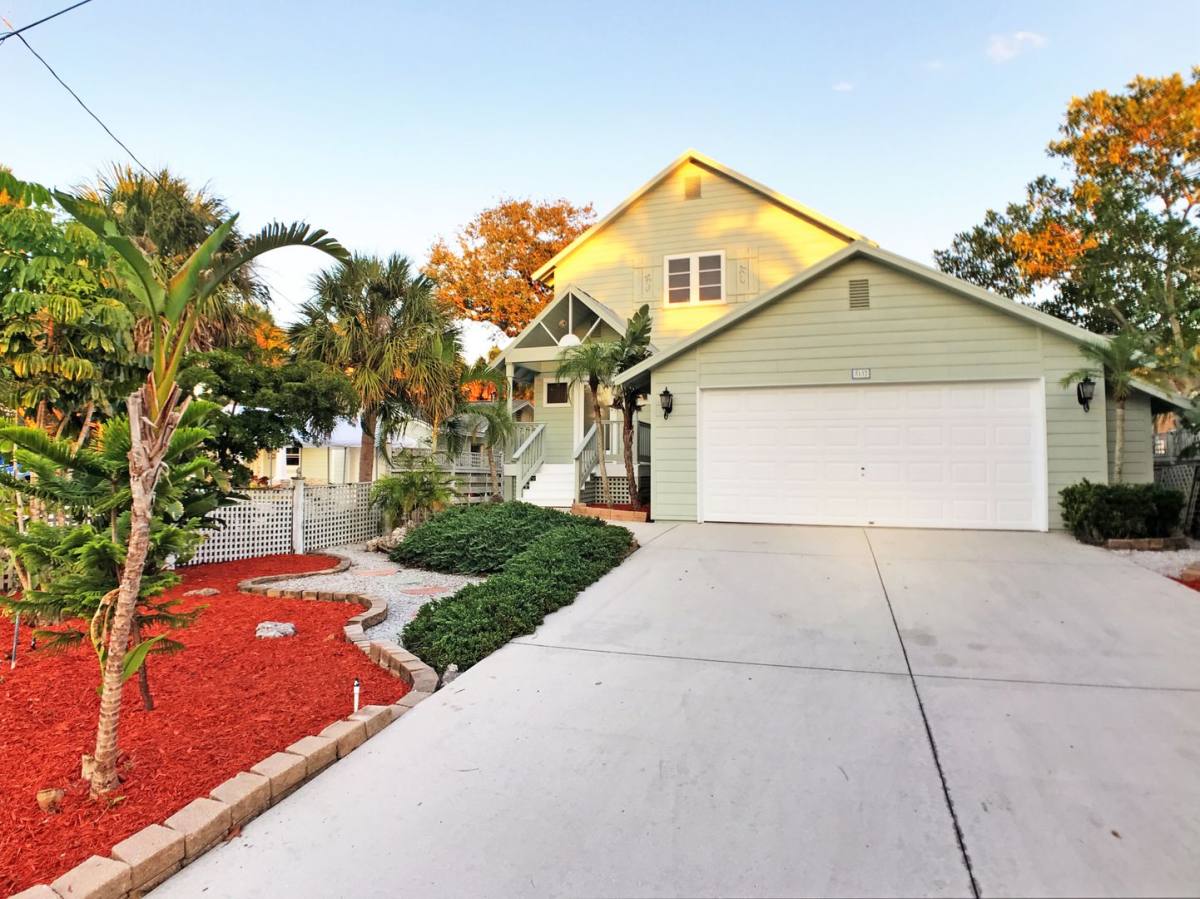 House for rent at 5157 Sandy Beach Ave, Sarasota, FL 34242