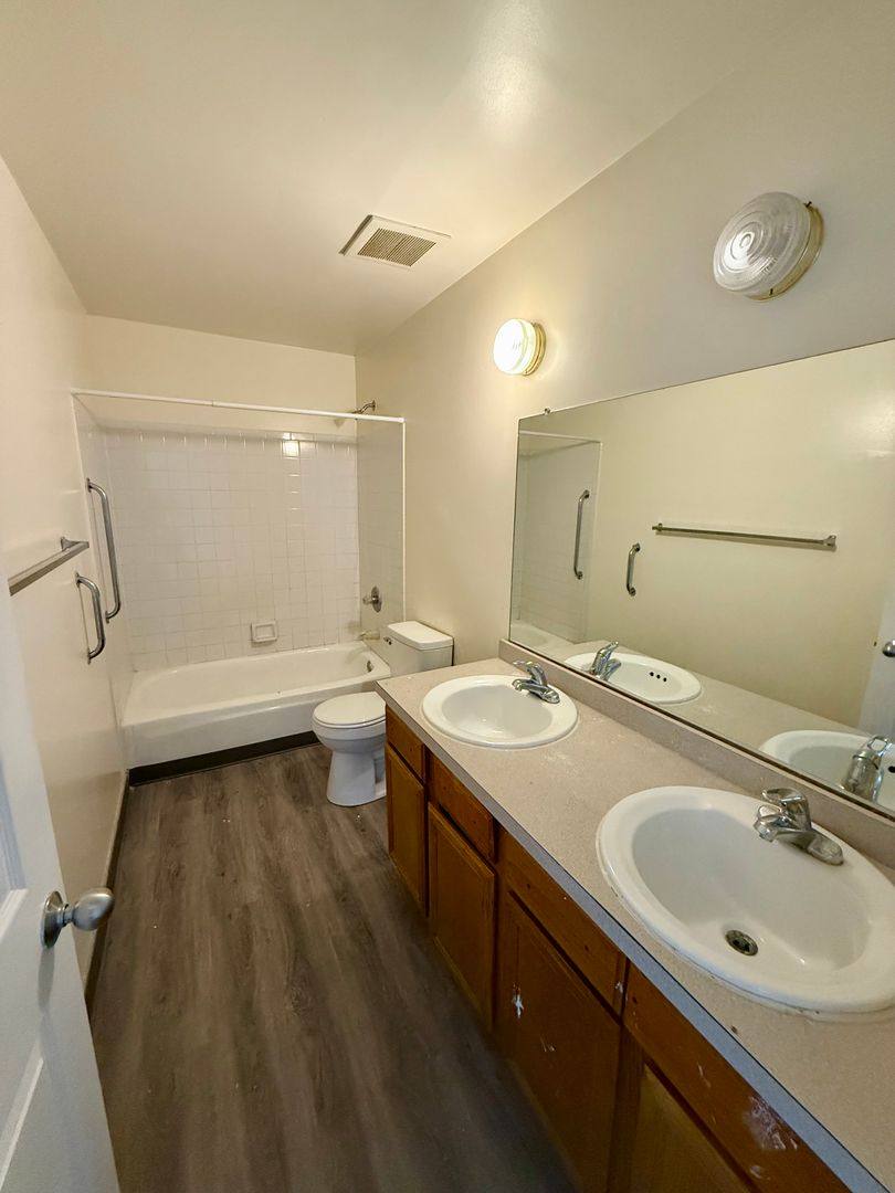 Apartment for rent at 800 S 55th St, Philadelphia, PA 19143