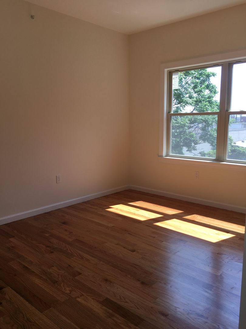 Apartment for rent at 194 Parkhurst St, Newark, NJ 07114