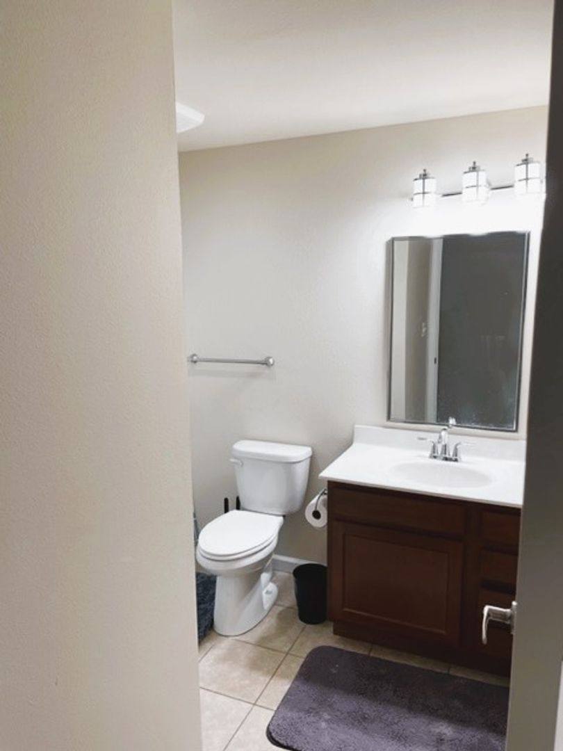 Apartment for rent at 424 S Monroe, Muncie, IN 47305