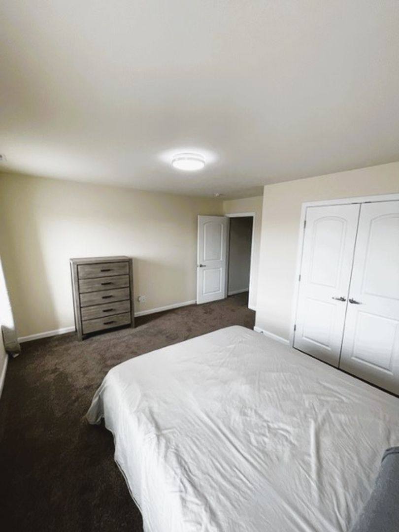 Apartment for rent at 424 S Monroe, Muncie, IN 47305
