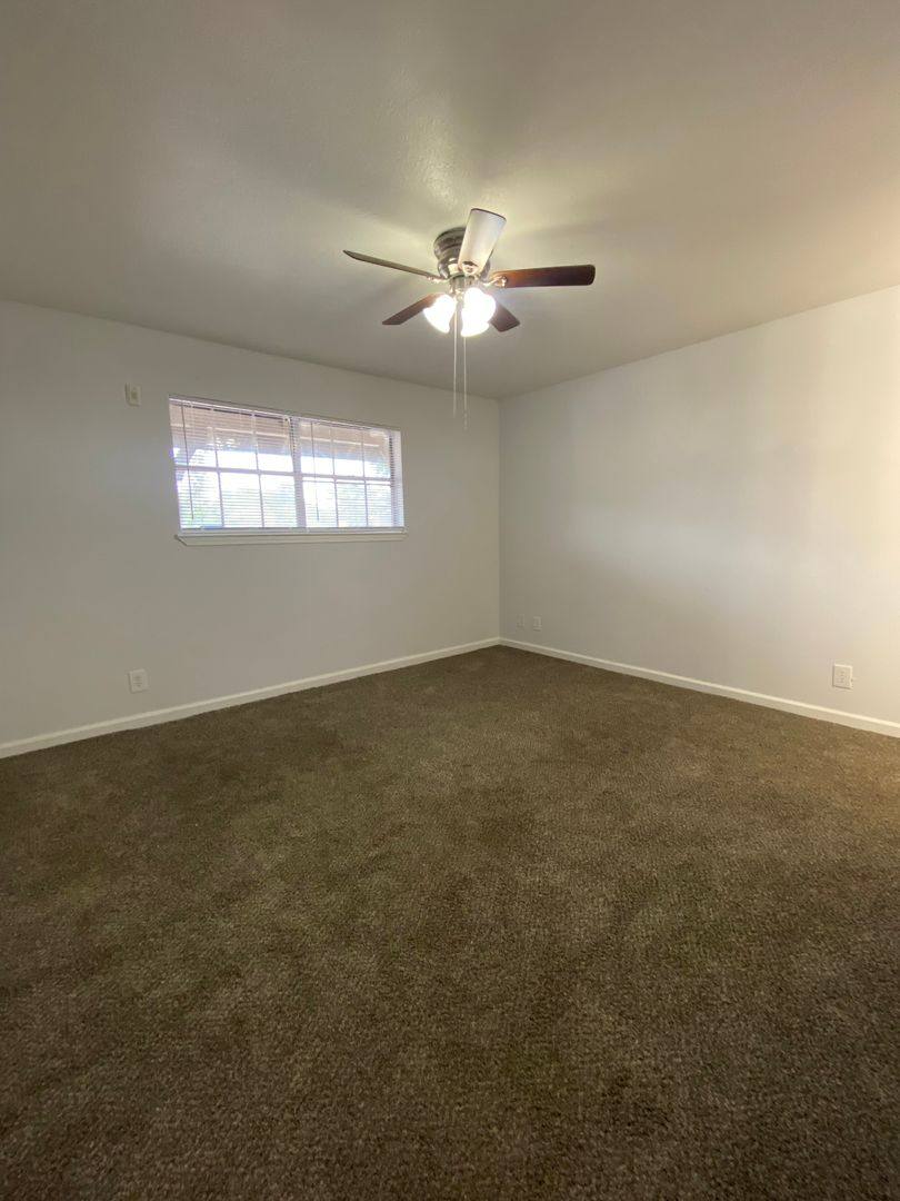 Apartment for rent at 4001 Memorial Blvd, Port Arthur, TX 77640