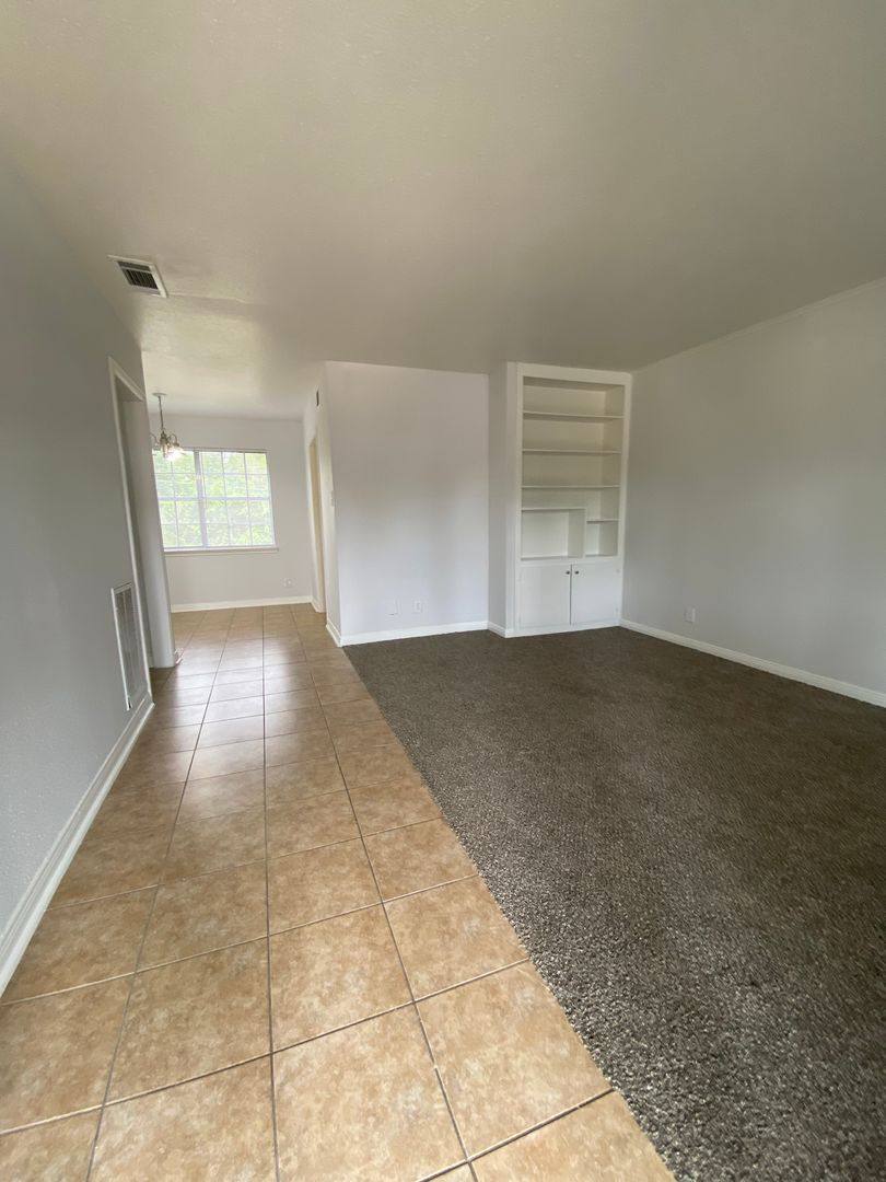 Apartment for rent at 4001 Memorial Blvd, Port Arthur, TX 77640
