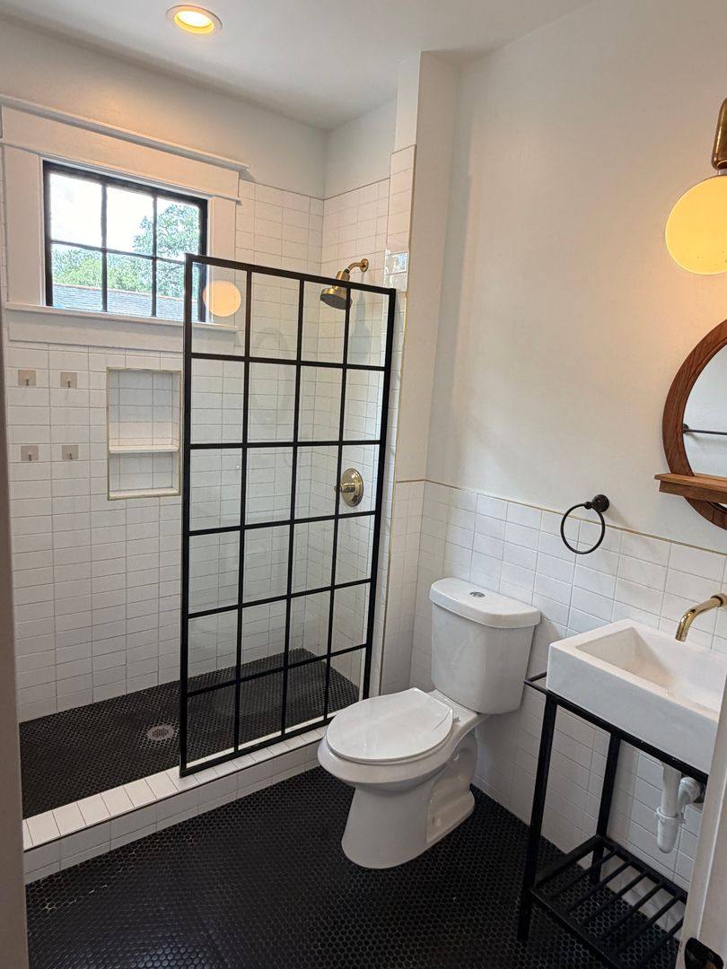 Apartment for rent at 1233 Poland Ave, New Orleans, LA 70117