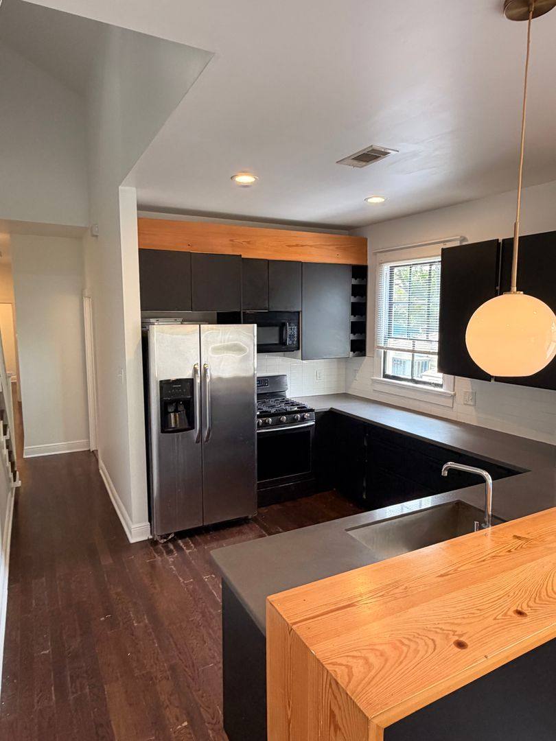 Apartment for rent at 1233 Poland Ave, New Orleans, LA 70117