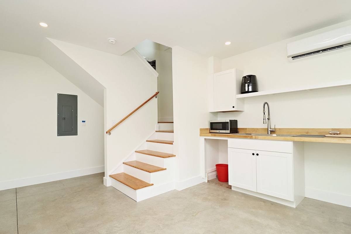 Townhouse for rent at 513 12th St NW, Charlottesville, VA 22903