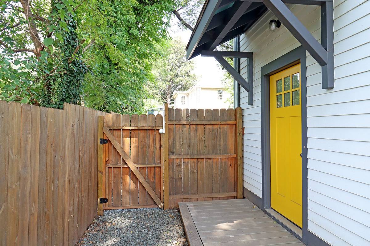 Townhouse for rent at 513 12th St NW, Charlottesville, VA 22903