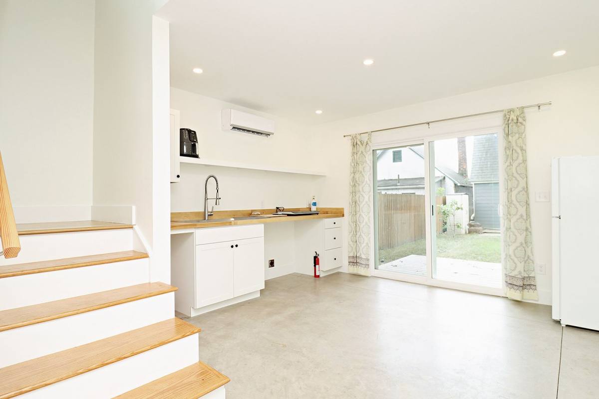 Townhouse for rent at 513 12th St NW, Charlottesville, VA 22903