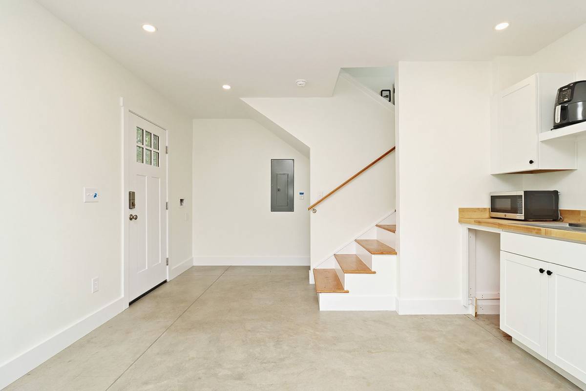 Townhouse for rent at 513 12th St NW, Charlottesville, VA 22903