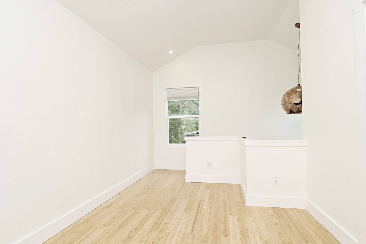 Townhouse for rent at 513 12th St NW, Charlottesville, VA 22903