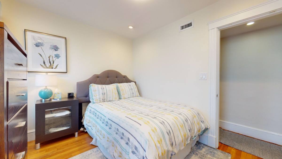 House for rent at 30 Cllay St, Cambridge, MA 02140
