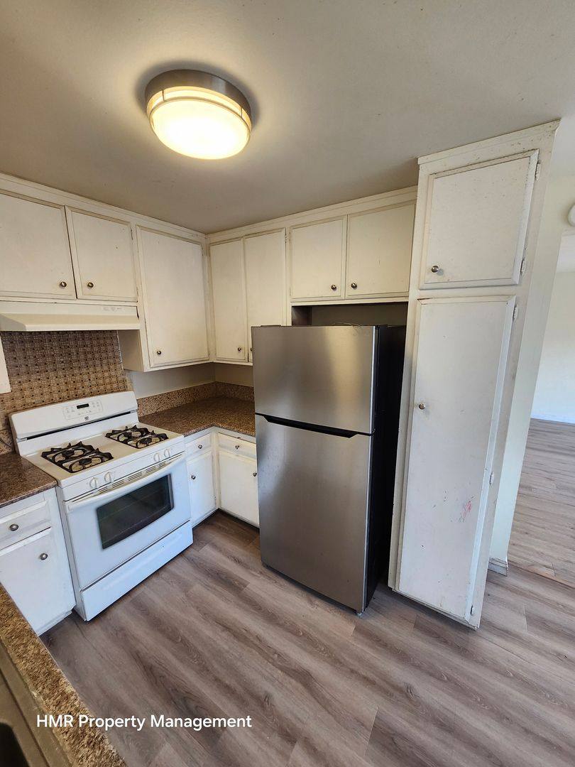 Apartment for rent at 1265 W 4th St, Ontario, CA 91762