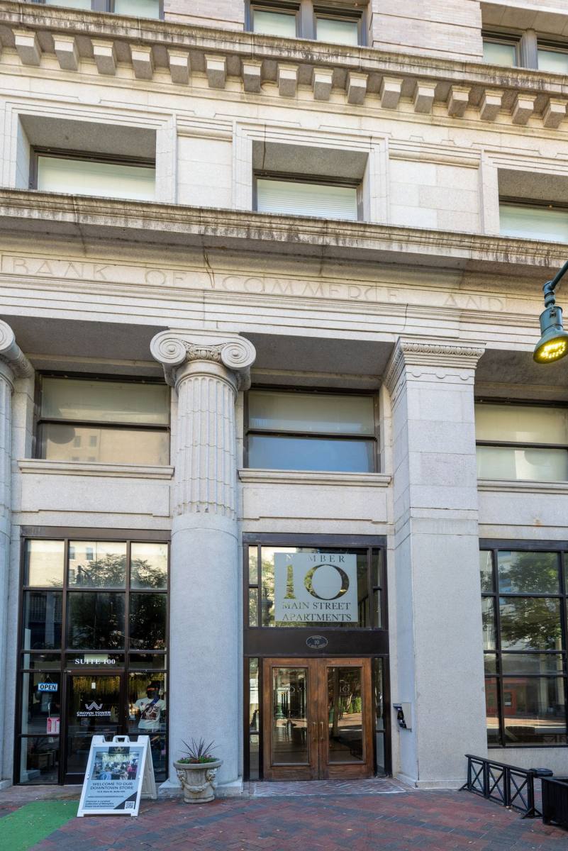 Apartment for rent at 10 S Main St, Memphis, TN 38103