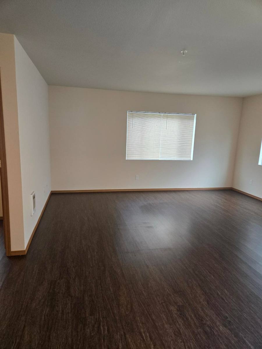 Apartment for rent at 1107 Woodland Ave, Centralia, WA 98531