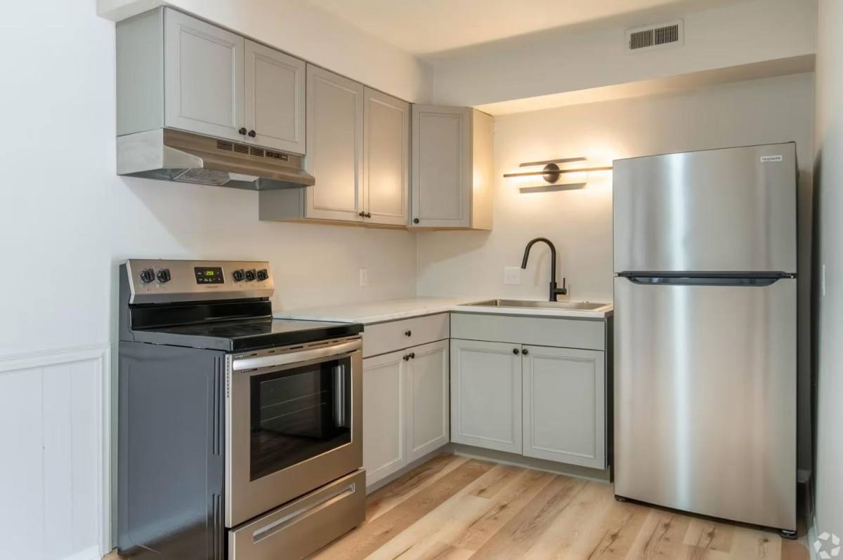 Apartment for rent at 4406 N Division, Davenport, IA 52806