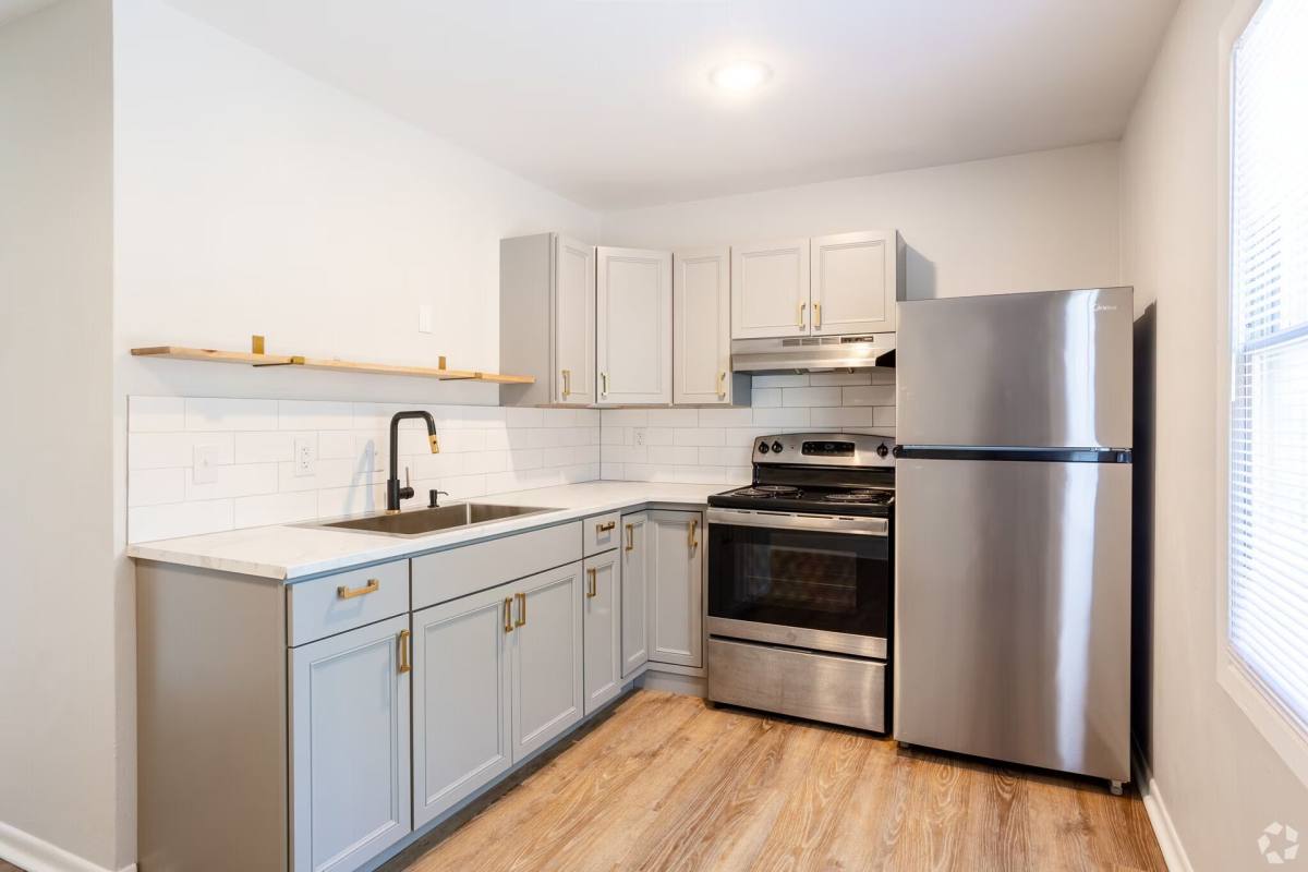 Townhouse for rent at 102-148 35th St, Davenport, IA 52806