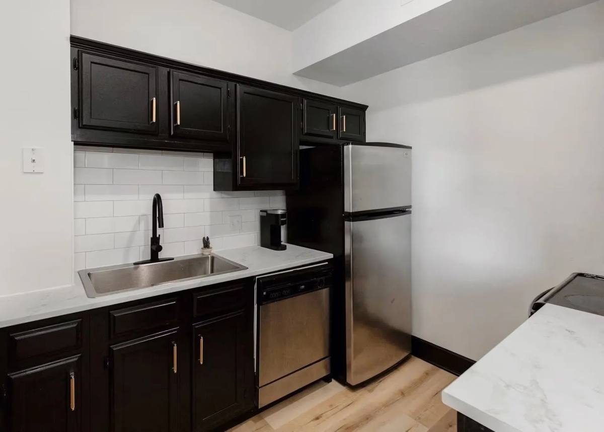 Apartment for rent at 321 E 7th St, Davenport, IA 52803