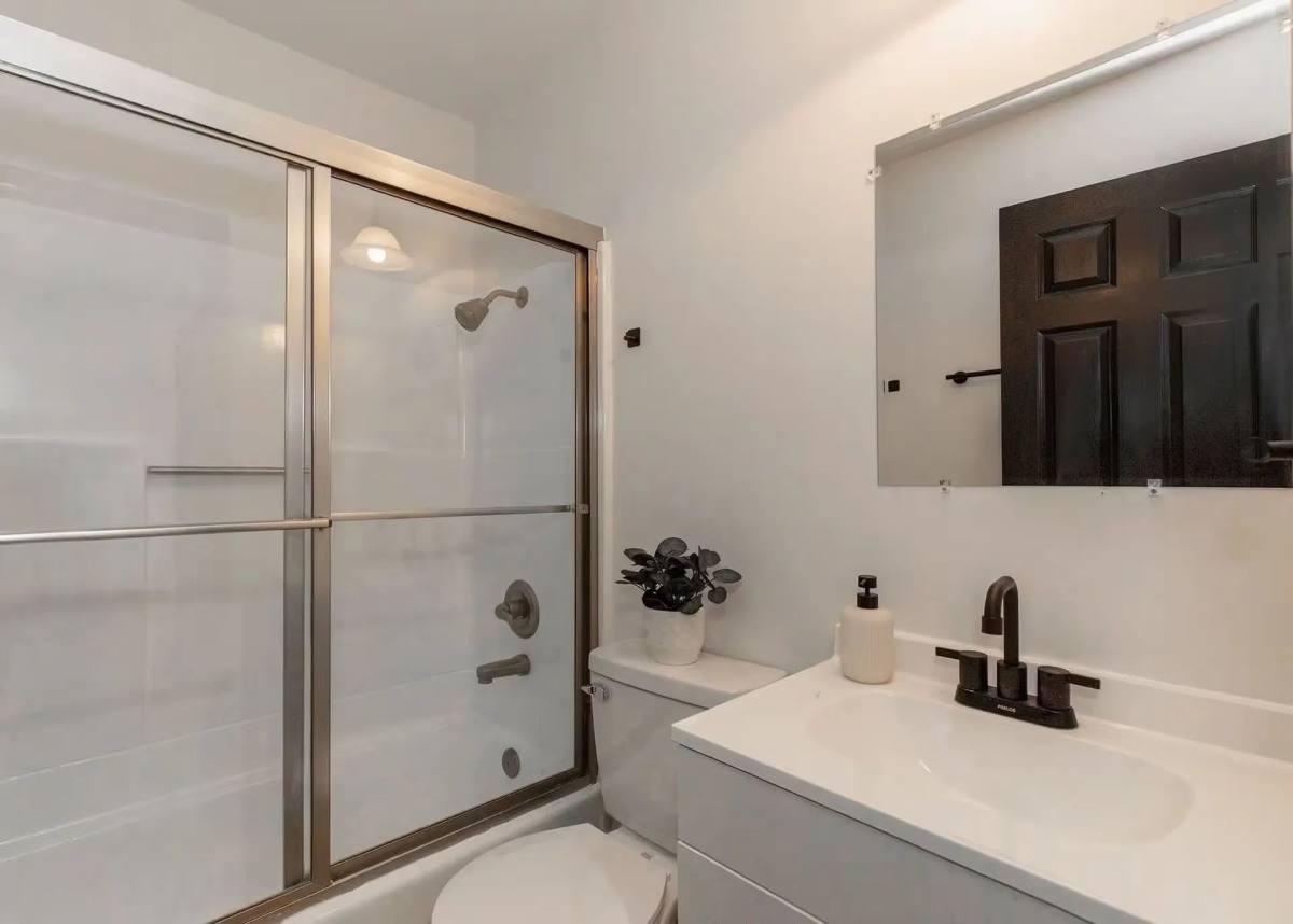 Apartment for rent at 321 E 7th St, Davenport, IA 52803