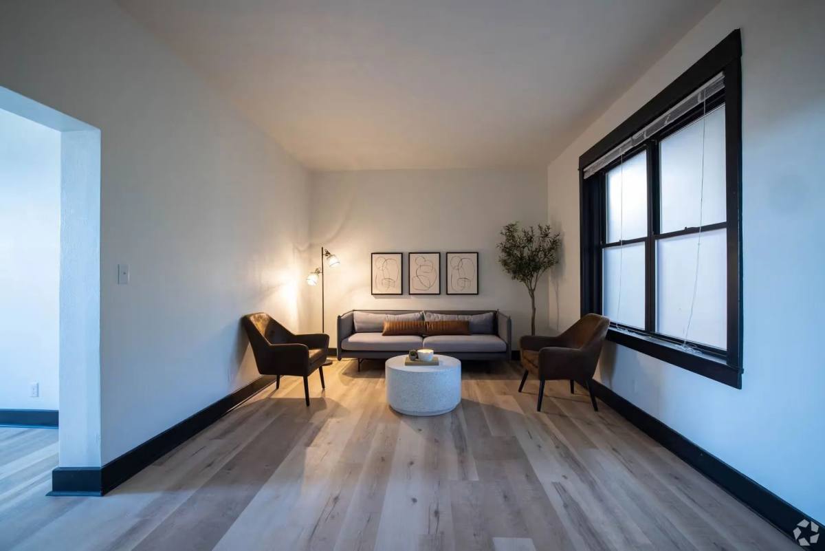 Apartment for rent at 321 E 7th St, Davenport, IA 52803