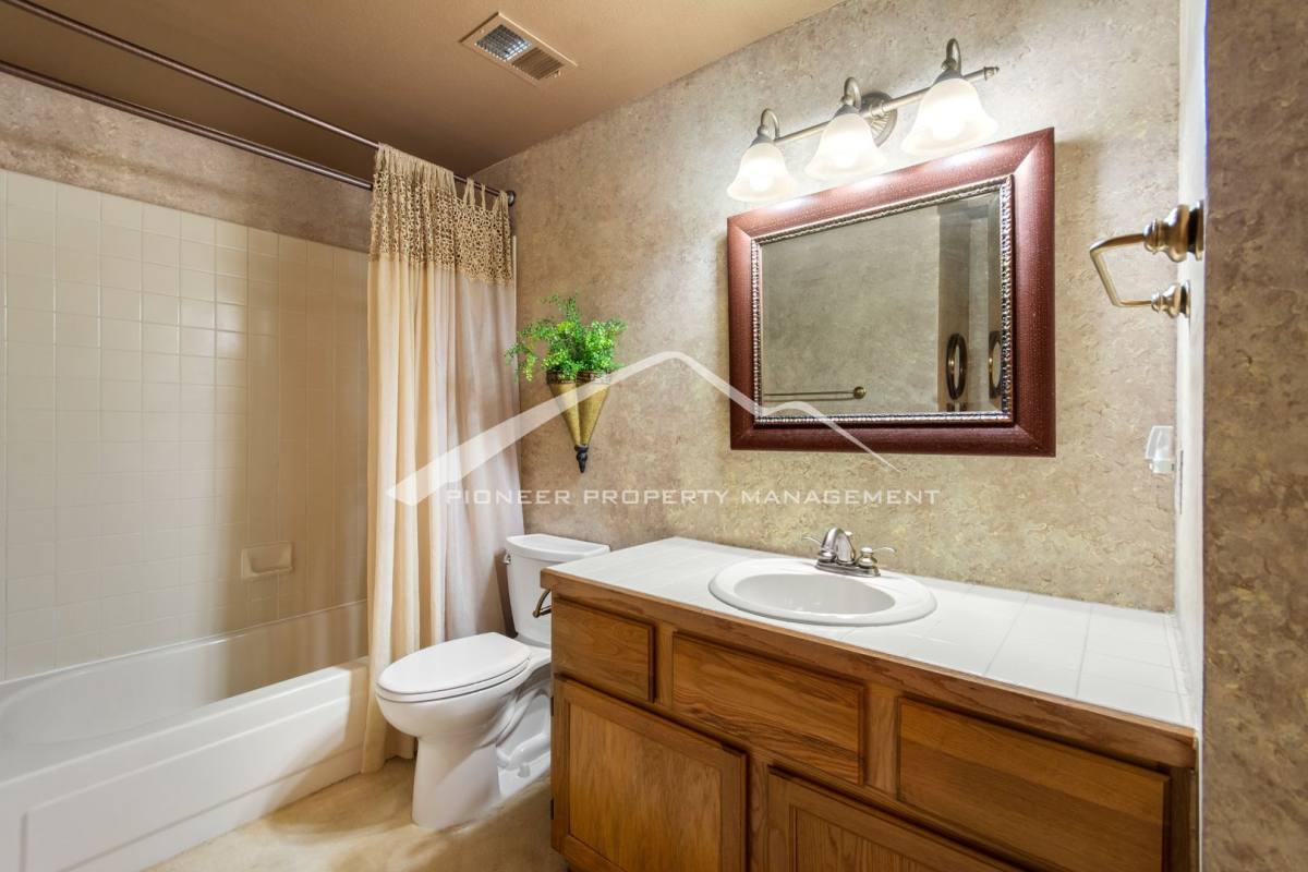 Townhouse for rent at 4605 S Yosemite St, Denver, CO 80237