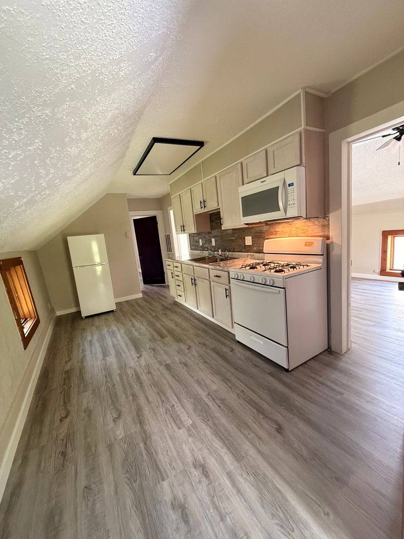 Townhouse for rent at 614A N Chestnut Ave, Marshfield, WI 54449