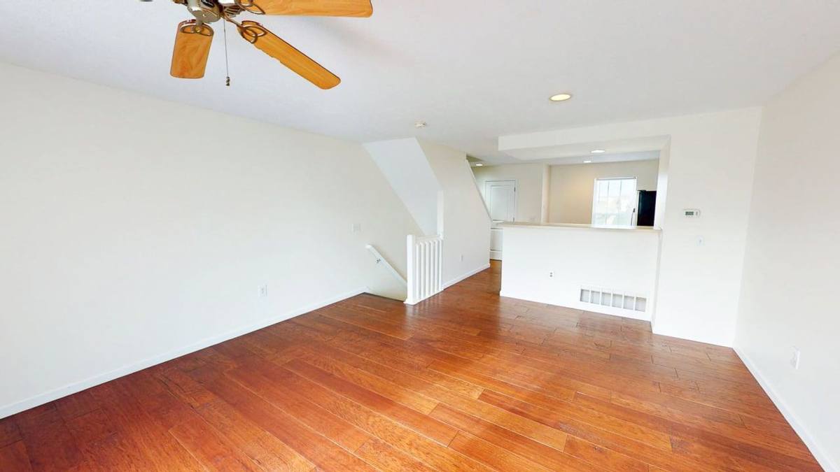 Townhouse for rent at 5288 Royal Arch Cascade Dr, Dublin, OH 43016