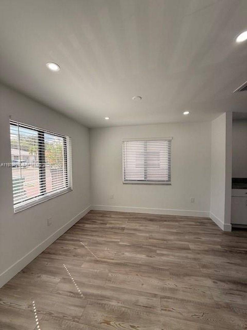 House for rent at 3609 SW 27th St, Miami, FL 33133
