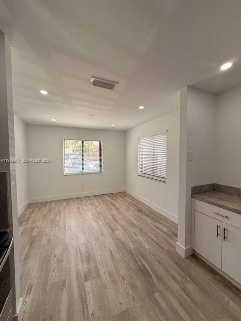 House for rent at 3609 SW 27th St, Miami, FL 33133