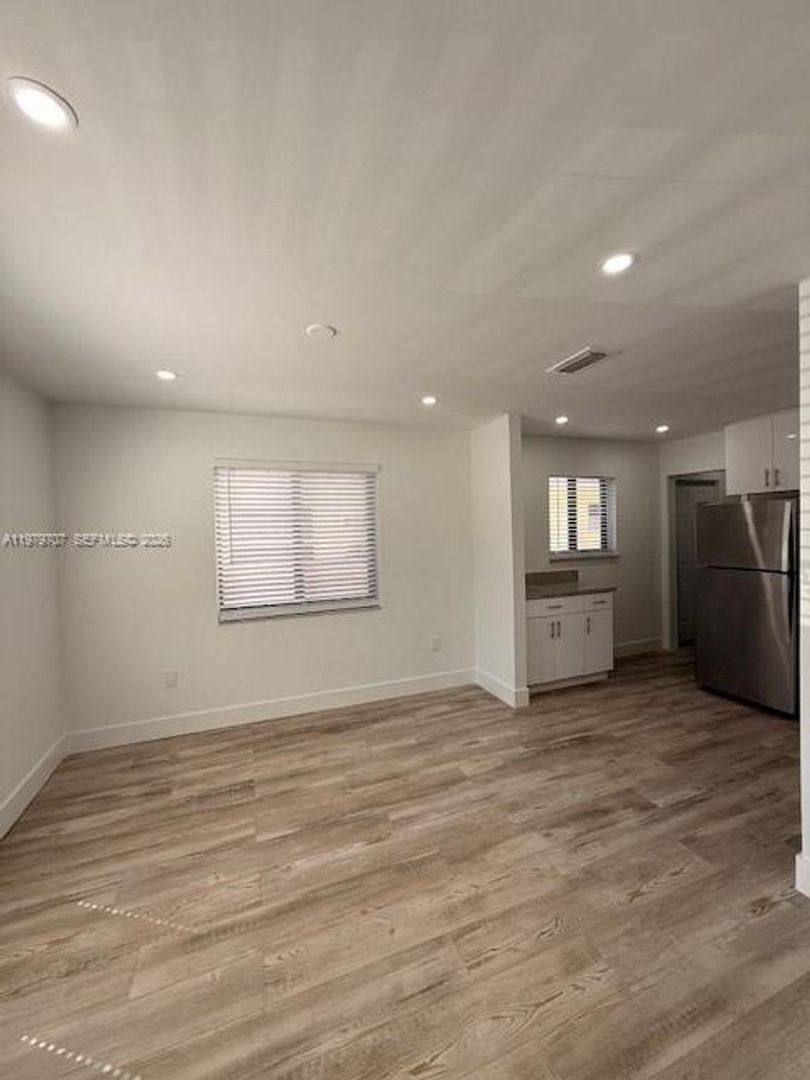 House for rent at 3609 SW 27th St, Miami, FL 33133
