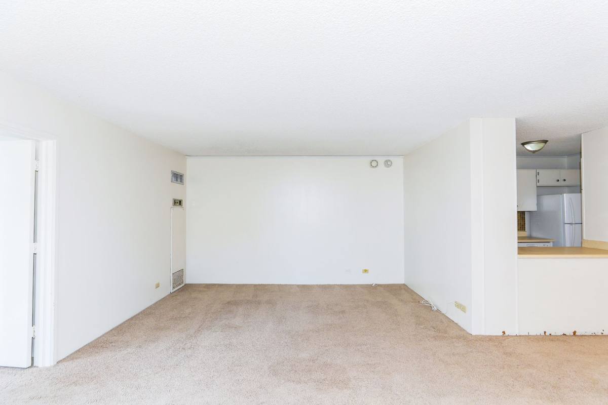 Condo for rent at 2215 Aloha Dr, Honolulu, HI 96815