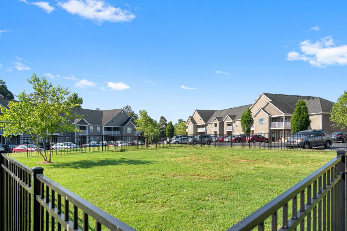 Apartment for rent at 260 Walnut Creek Dr, Bowling Green, KY 42101