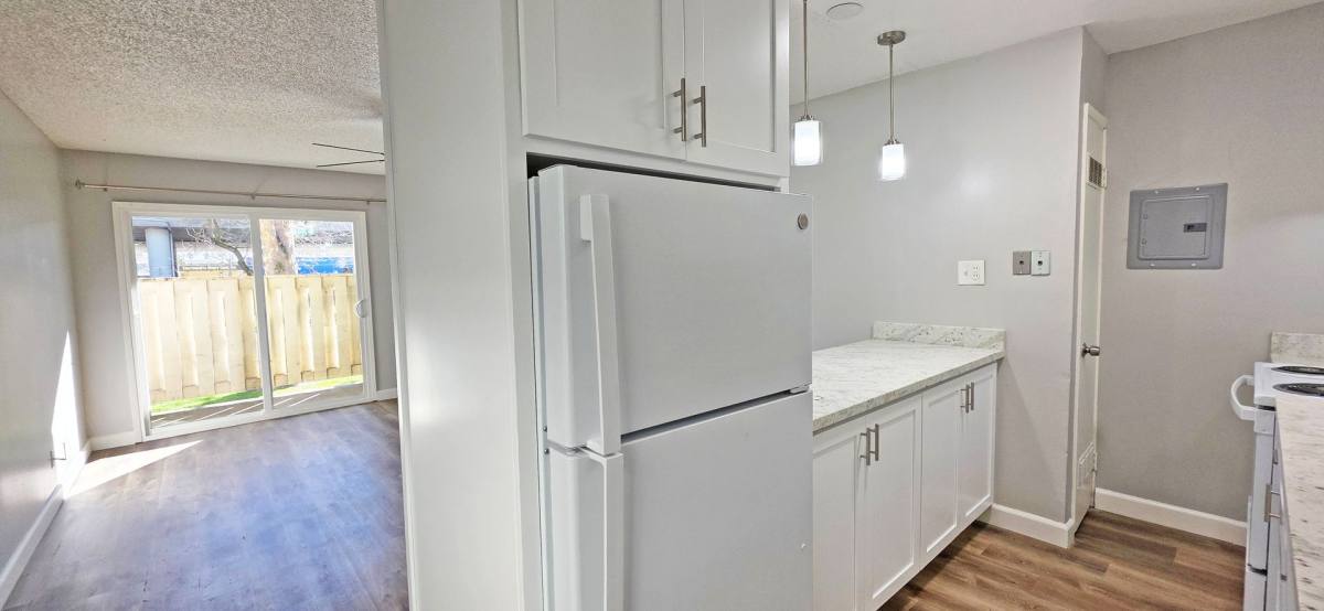 Apartment for rent at 2109 W St, Sacramento, CA 95818