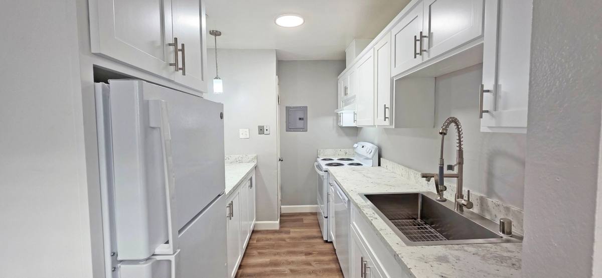Apartment for rent at 2109 W St, Sacramento, CA 95818