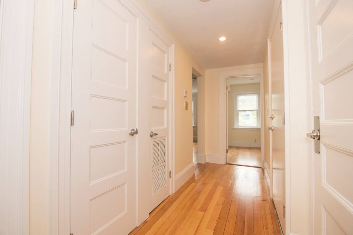 House for rent at 1616 Beaocn St, Brookline, MA 02446