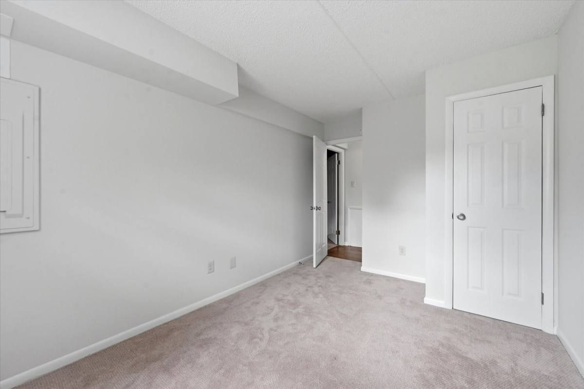 House for rent at 2402 Pond View Dr, West Chester, PA 19382