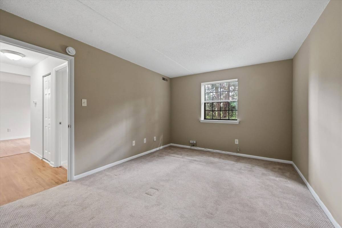 House for rent at 2402 Pond View Dr, West Chester, PA 19382