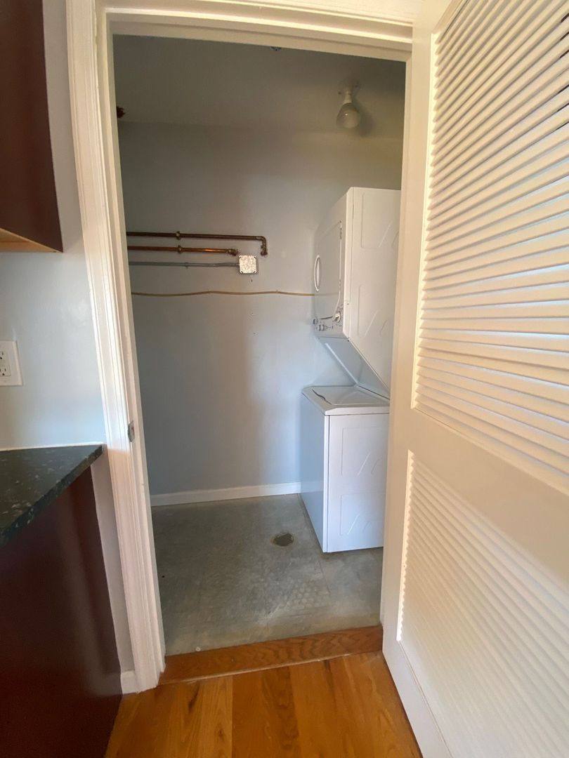 Apartment for rent at 115 42nd St, Union City, NJ 07087