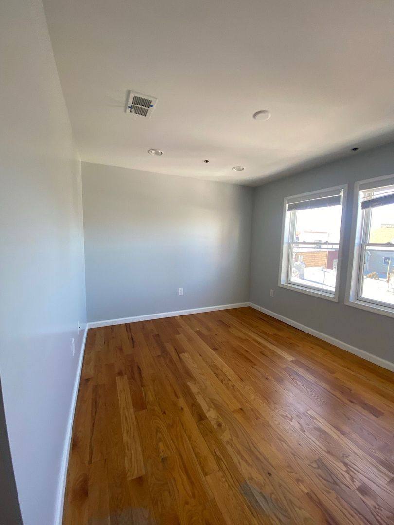 Apartment for rent at 115 42nd St, Union City, NJ 07087